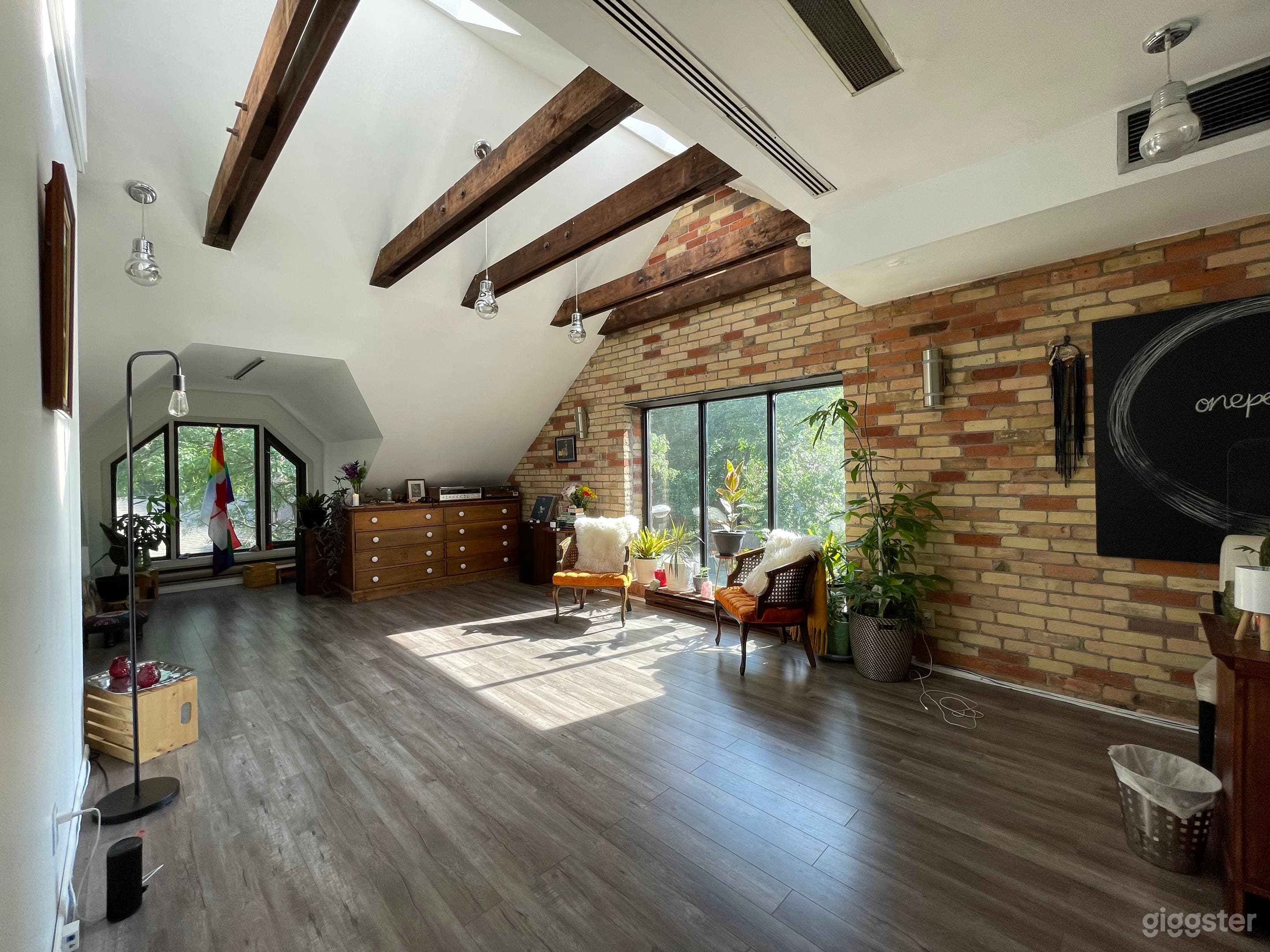 HISTORIC 1880s-era NYC Style Treehouse Loft  Photo 1