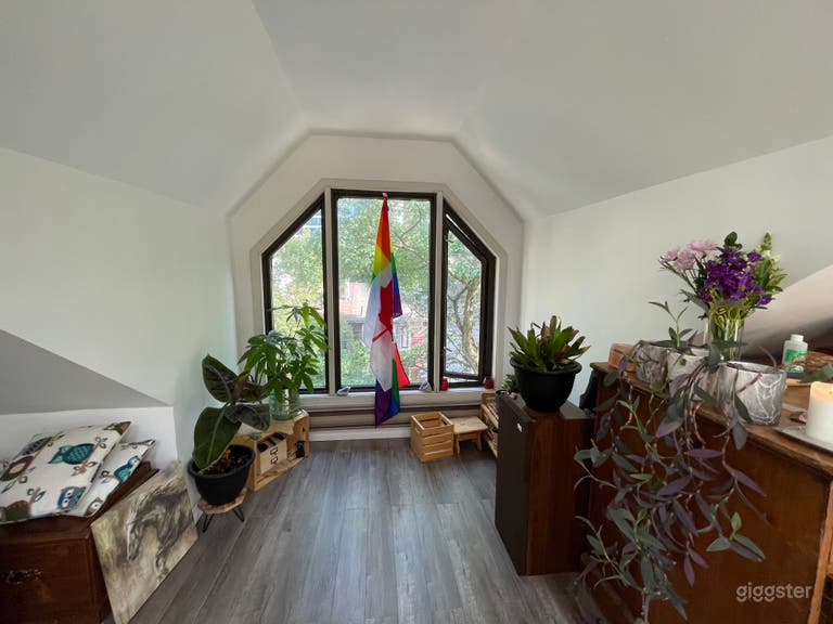  HISTORIC 1880s-era NYC Style Treehouse Loft  