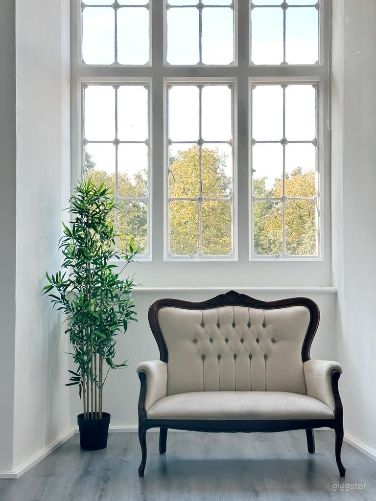  Photo Studio in the Castle 