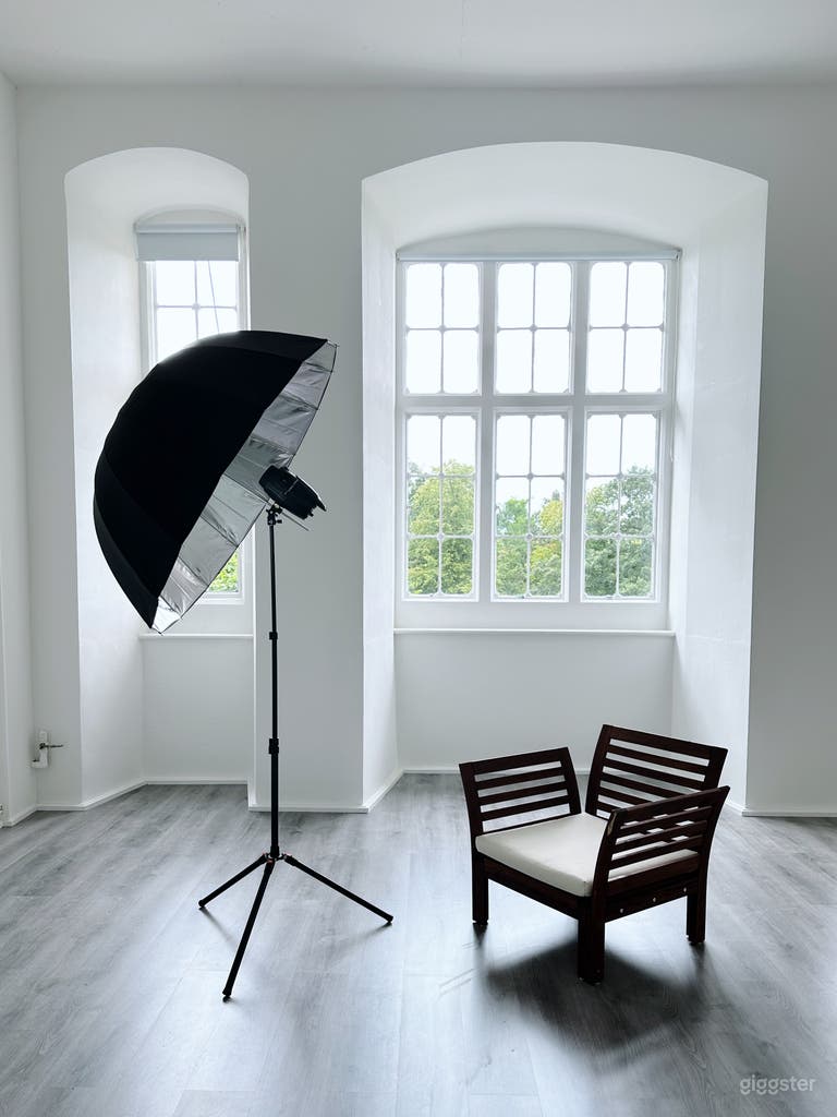  Photo Studio in the Castle 