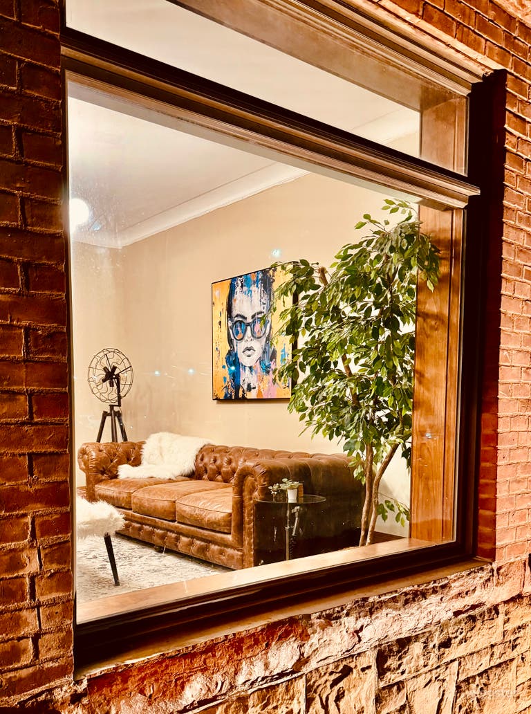  Detroit's Gem- Historic 19th century's house 