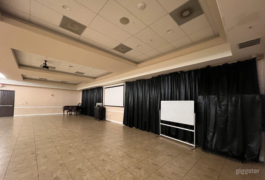 Community Center Grand Hall Photo 4