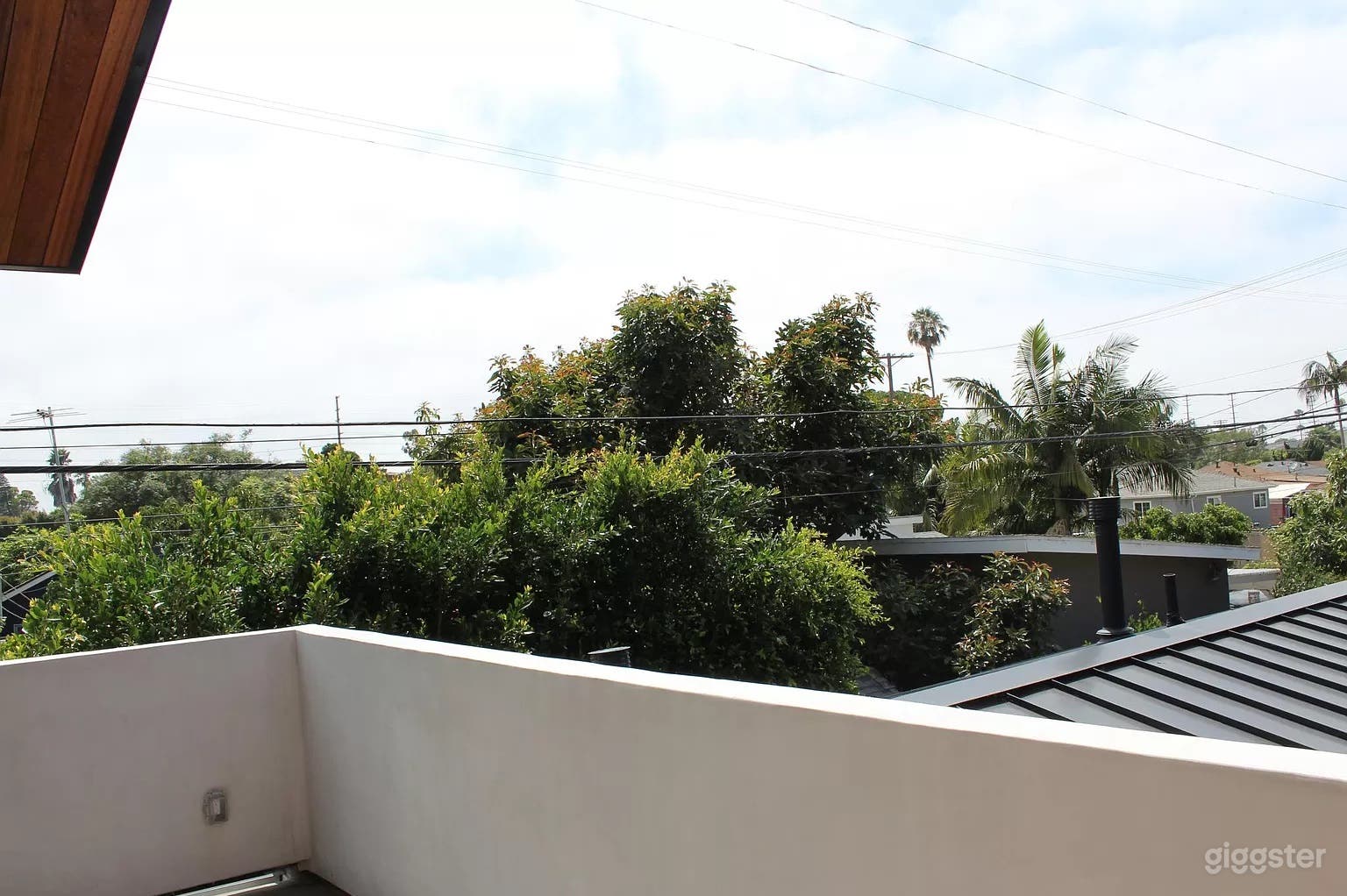 Perfect Pool for your next Films!  Photo 4