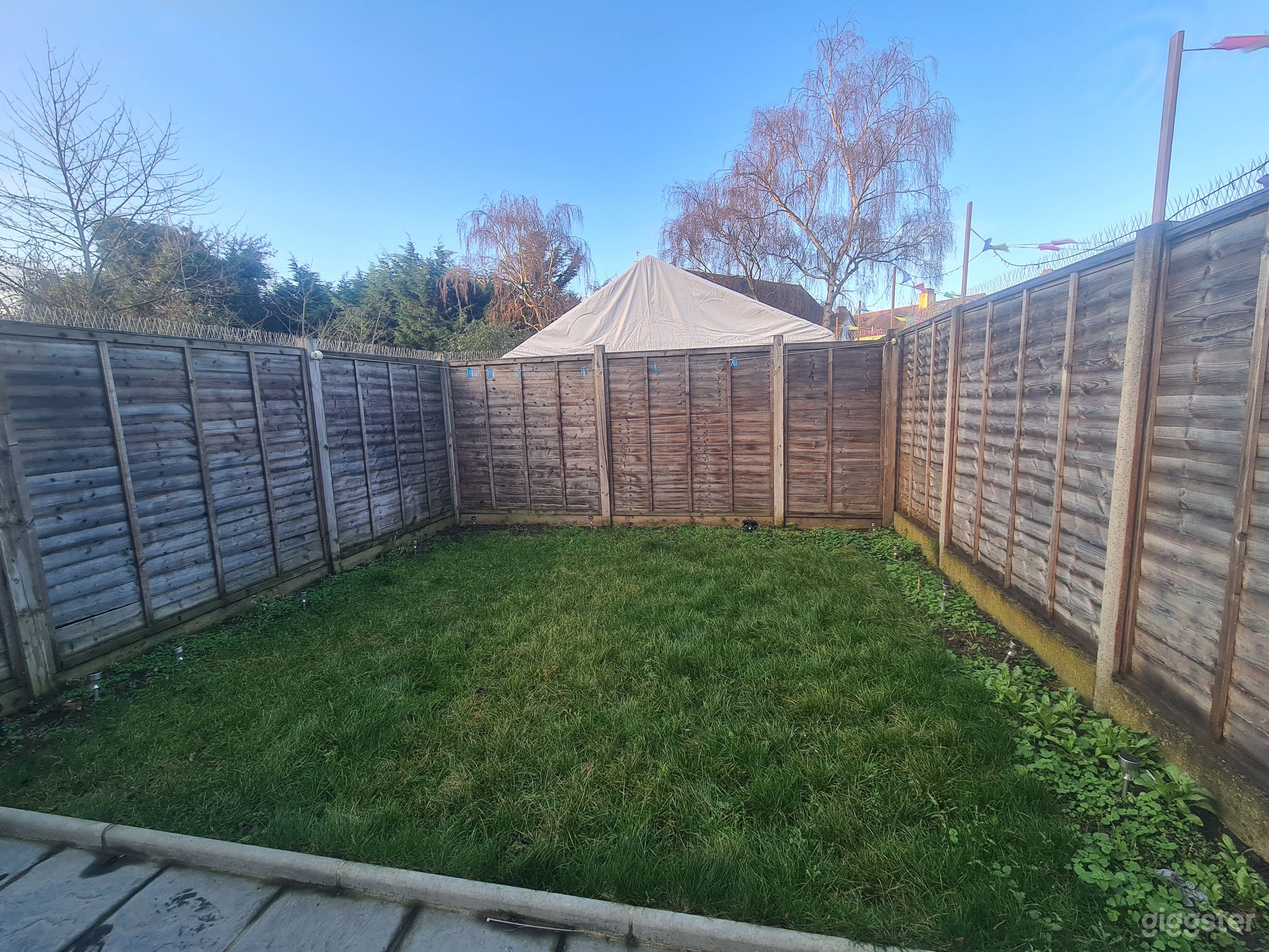 Luscious Private Garden Area Photo 1