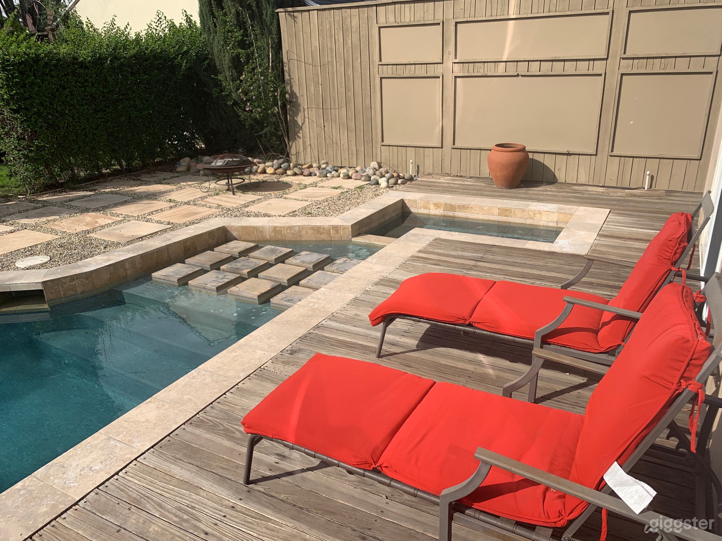 Beautiful Luxury Pool Home in Burbank Photo 4