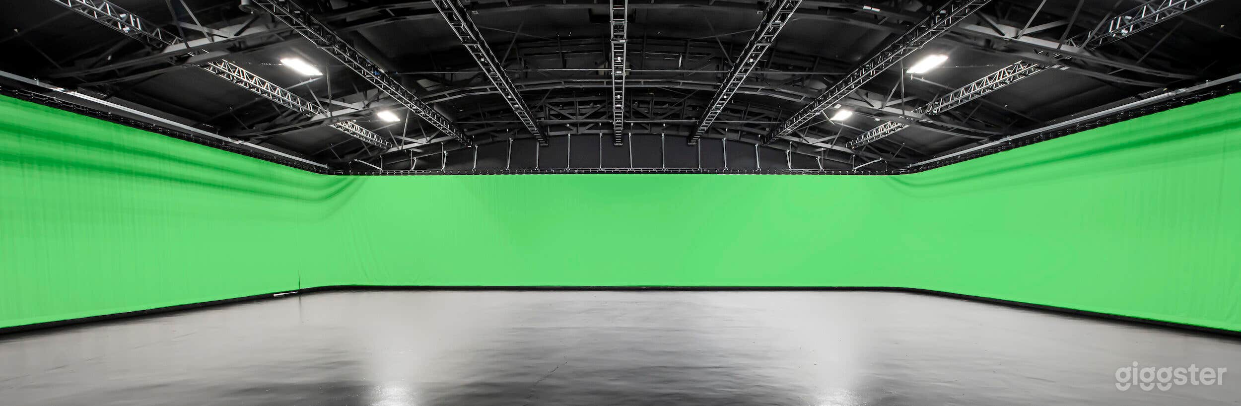 Maximum Studio A Photo 3