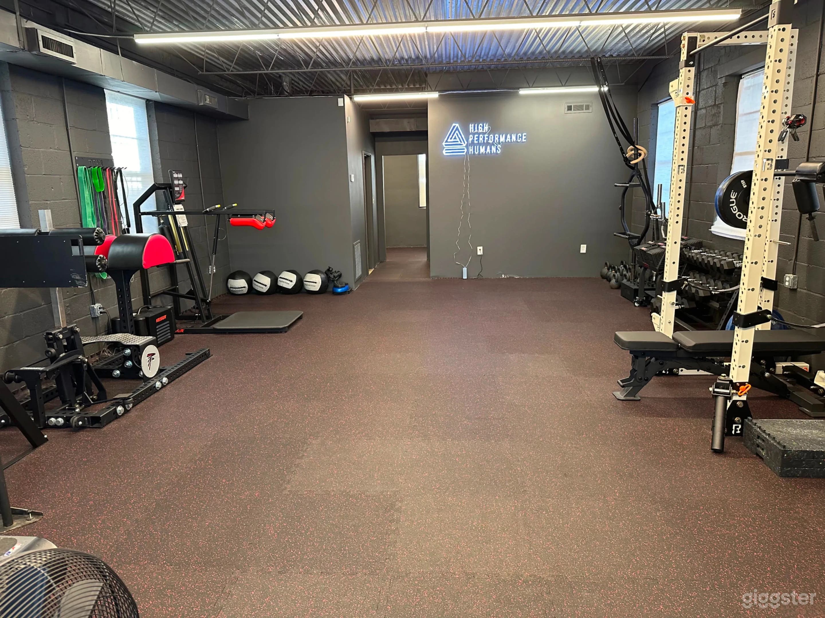 An exclusive Fitness Studio in West End Photo 4