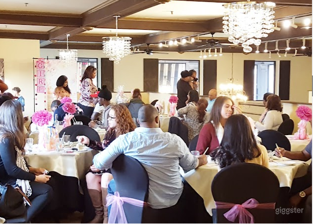 The Upstairs Room  Photo 4