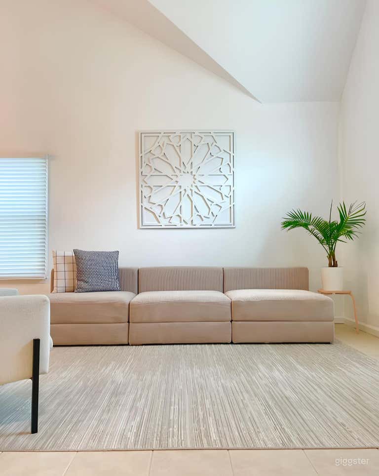  Modern Minimalist Loft 