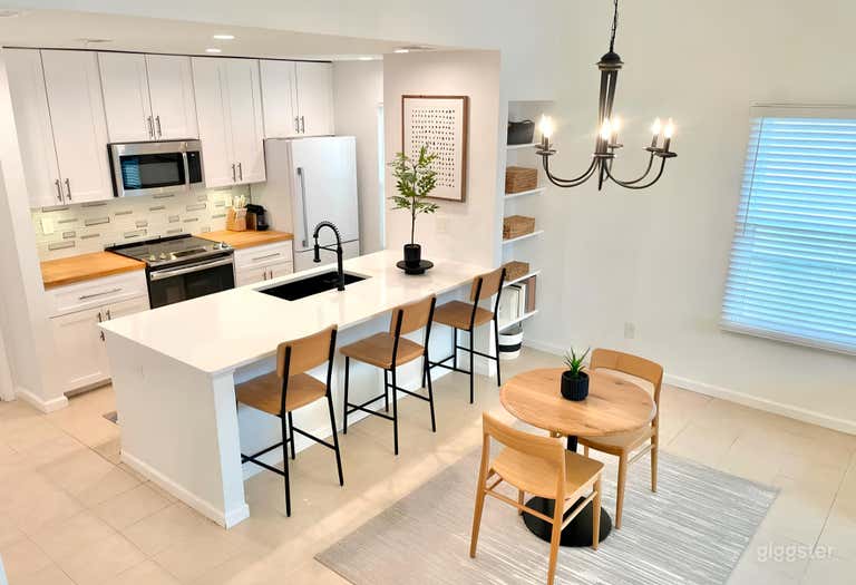  Modern Minimalist Loft 