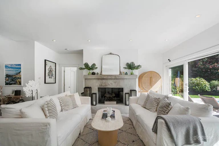  Chic Hamptons Retreat with Pool & Outdoor Sauna 