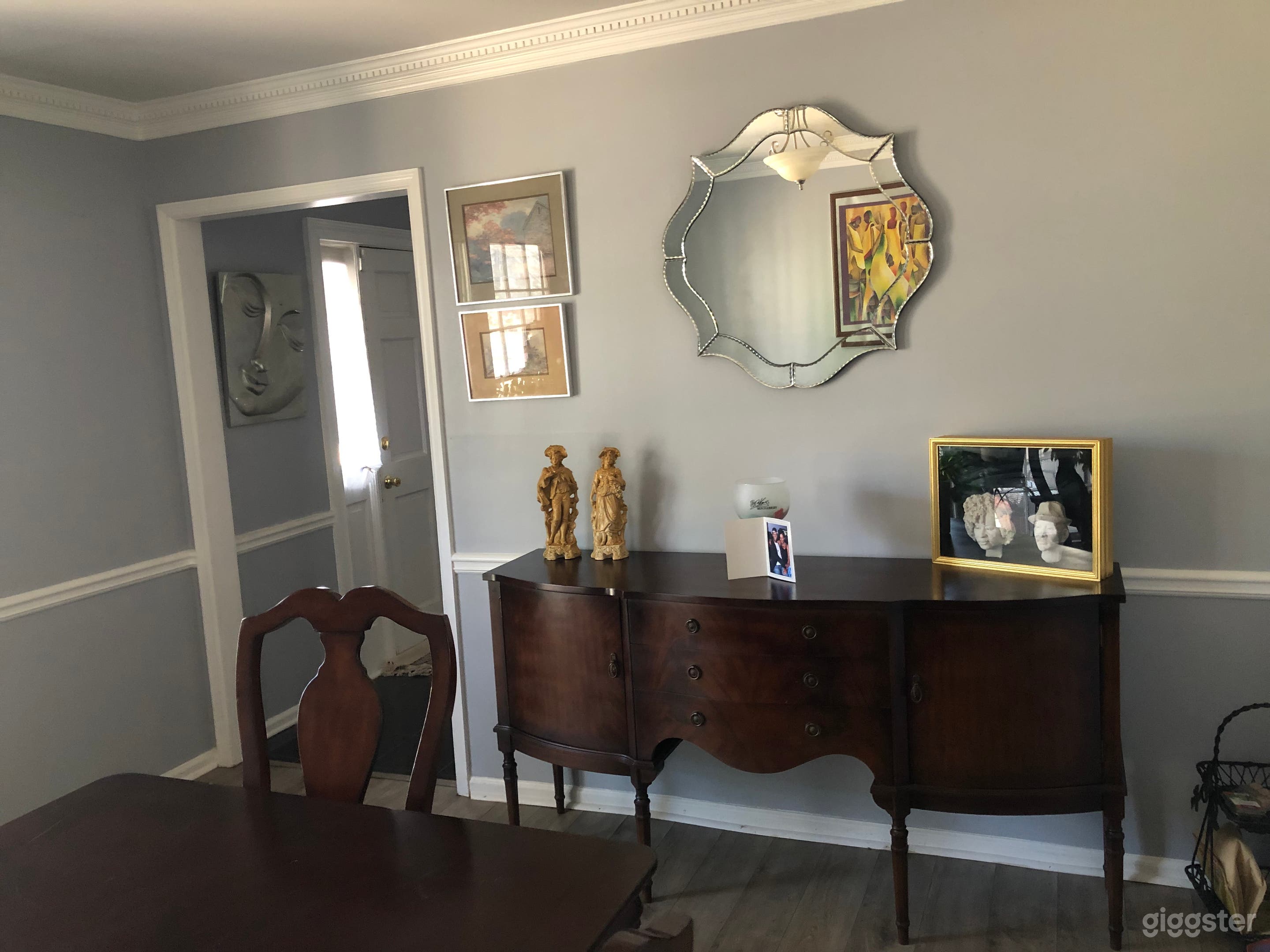 Contemporary Stylish Home