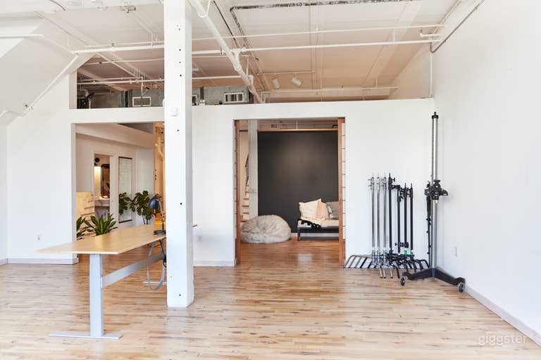  Photo Studio in NE Minneapolis with Kitchen 