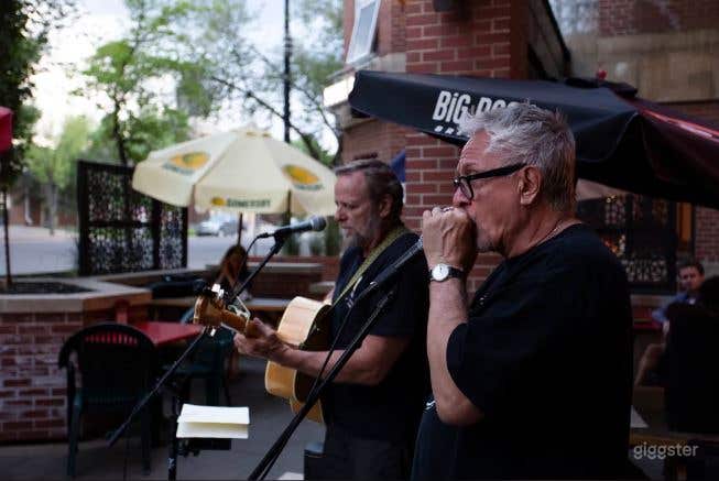  Bright and Musical Patio 