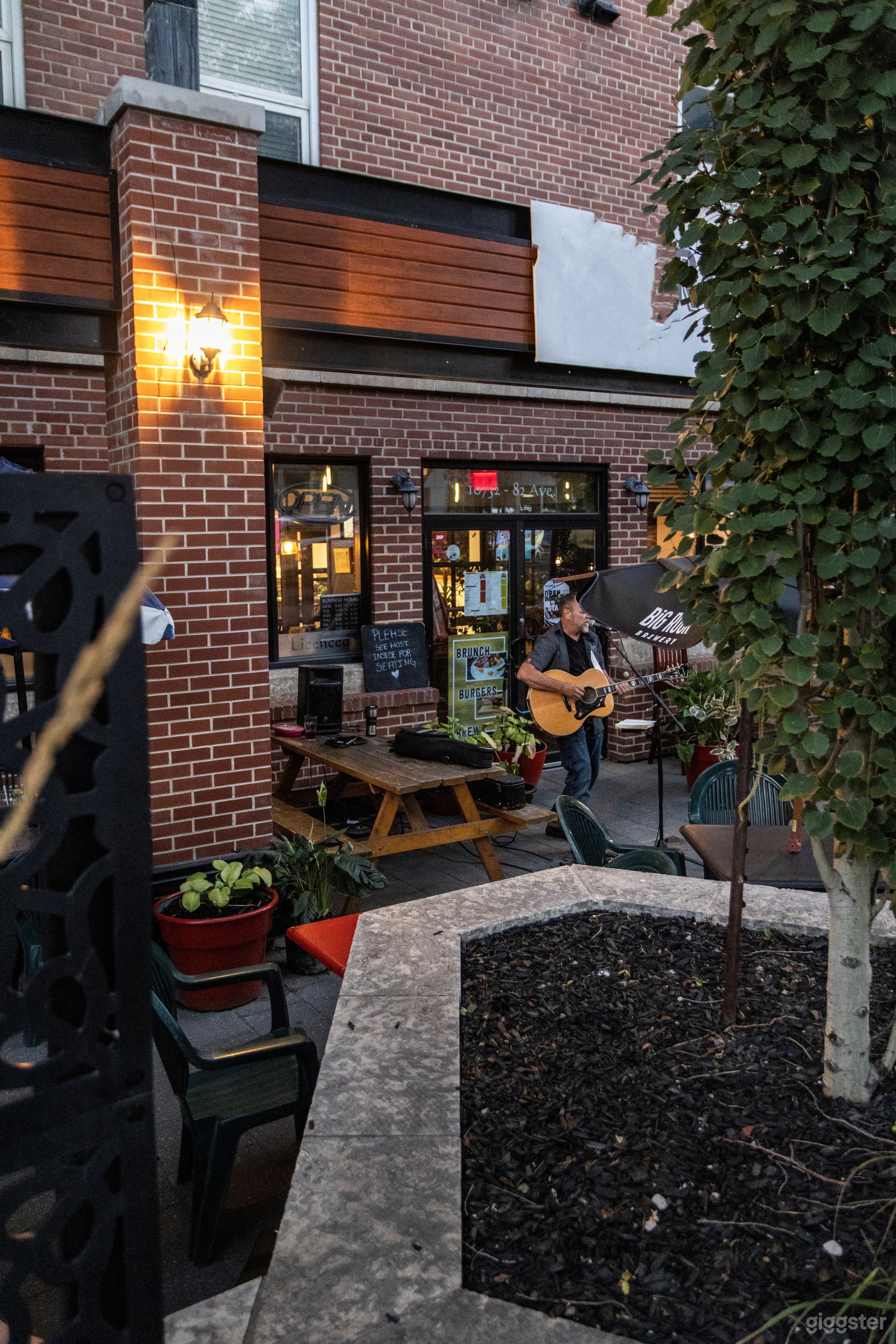 Bright and Musical Patio Photo 4