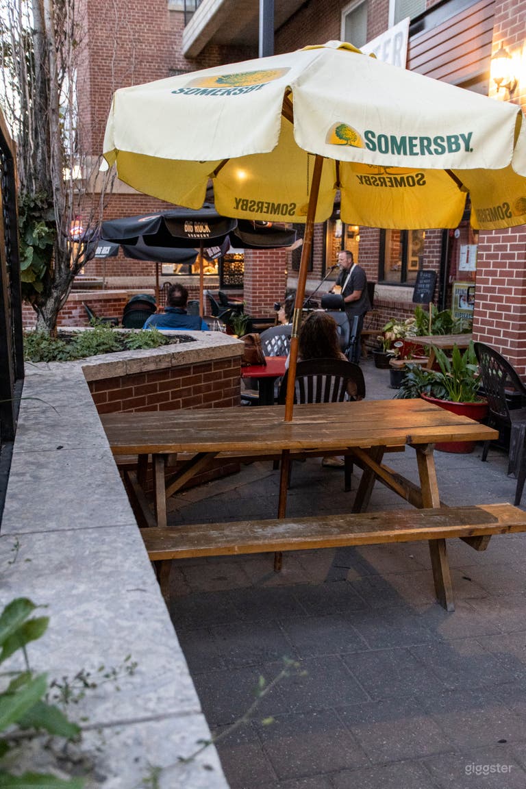  Bright and Musical Patio 