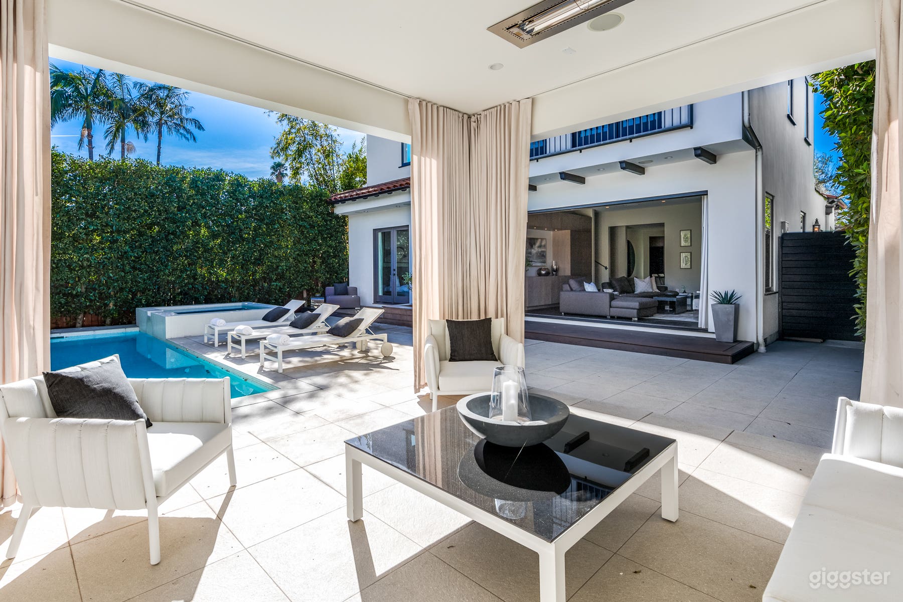 West Hollywood Mediterranean home with cabana  Photo 4