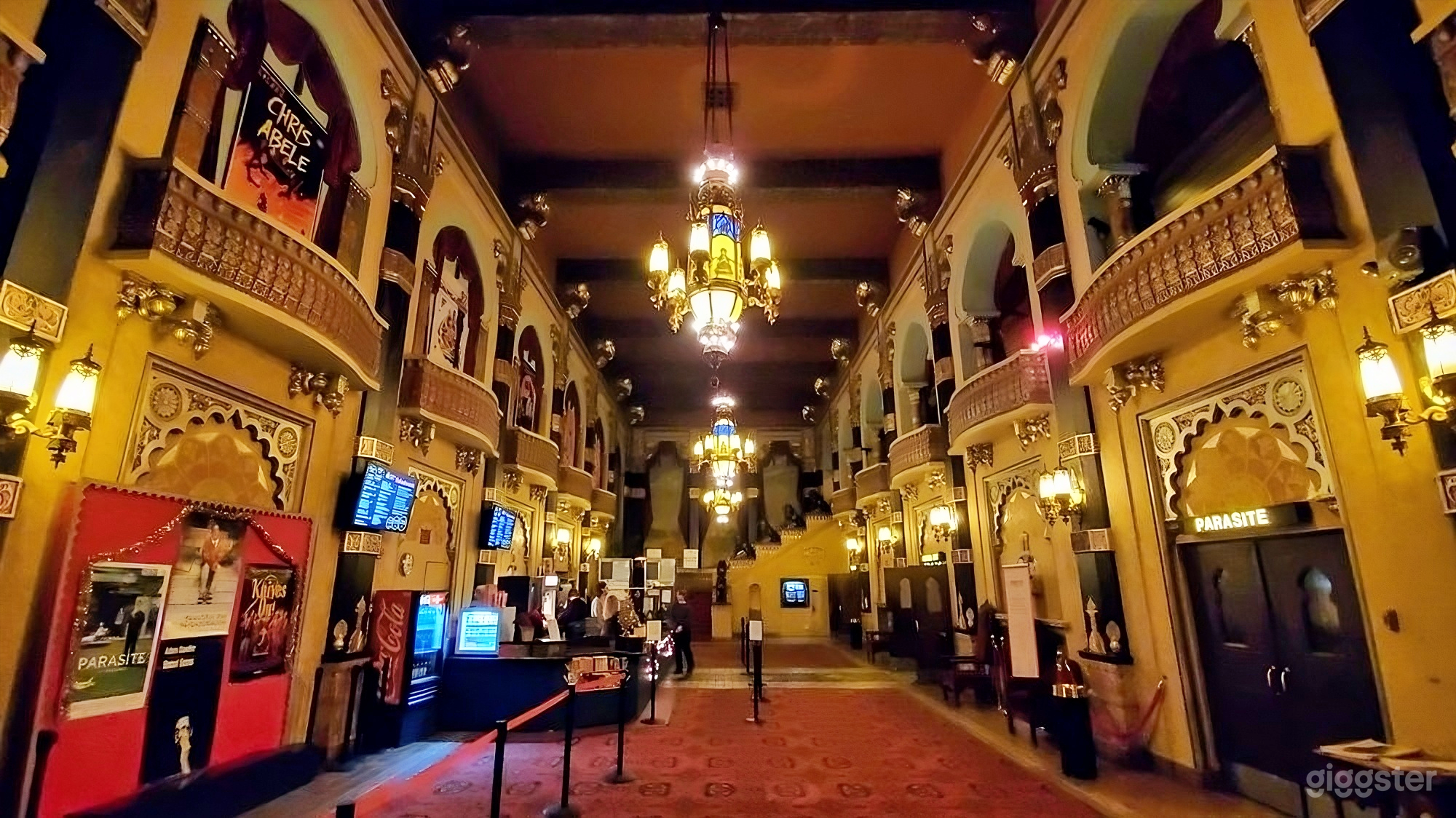 West Auditorium –Versatile Theater for Meetings &amp; Production Photo 4