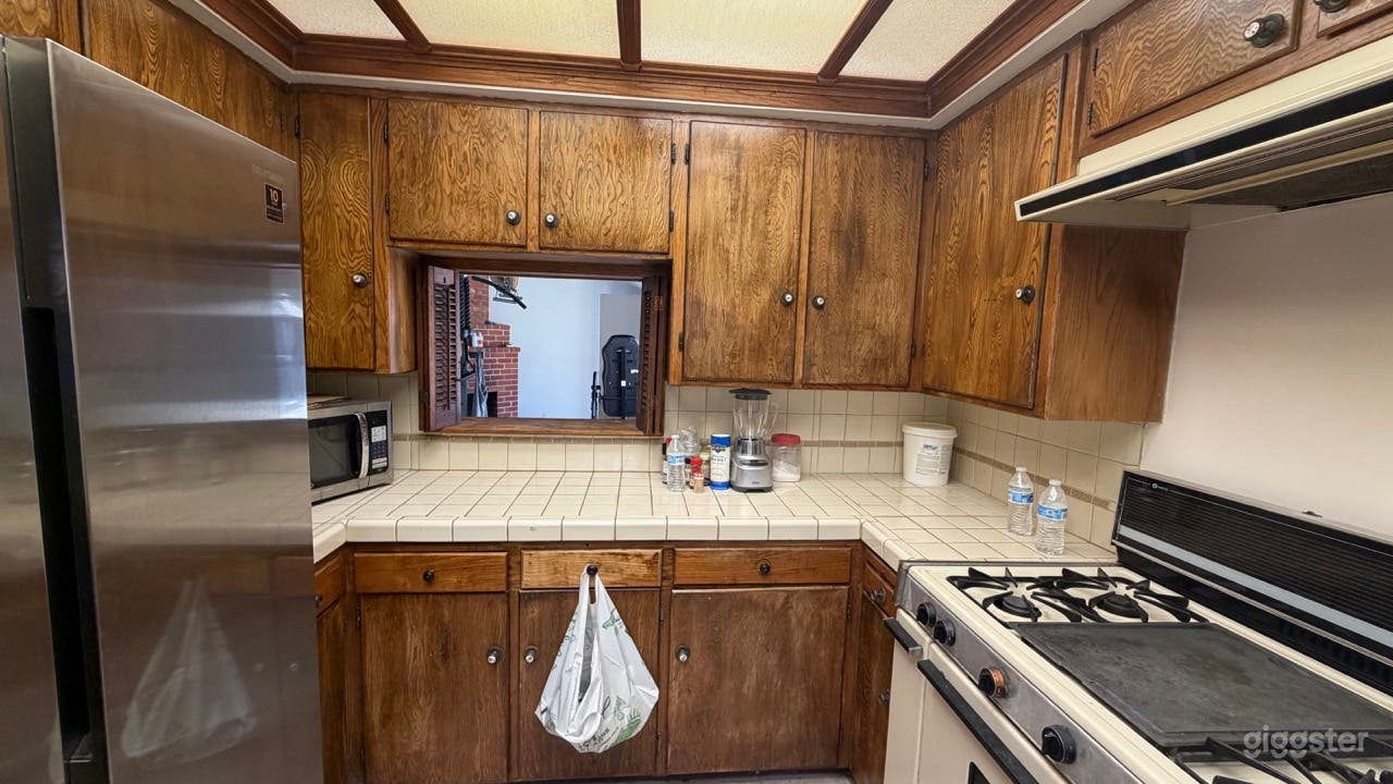 Vintage Retro House Available for Filming Photo 2