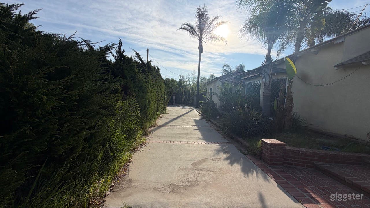 Vintage Retro House Available for Filming Photo 3