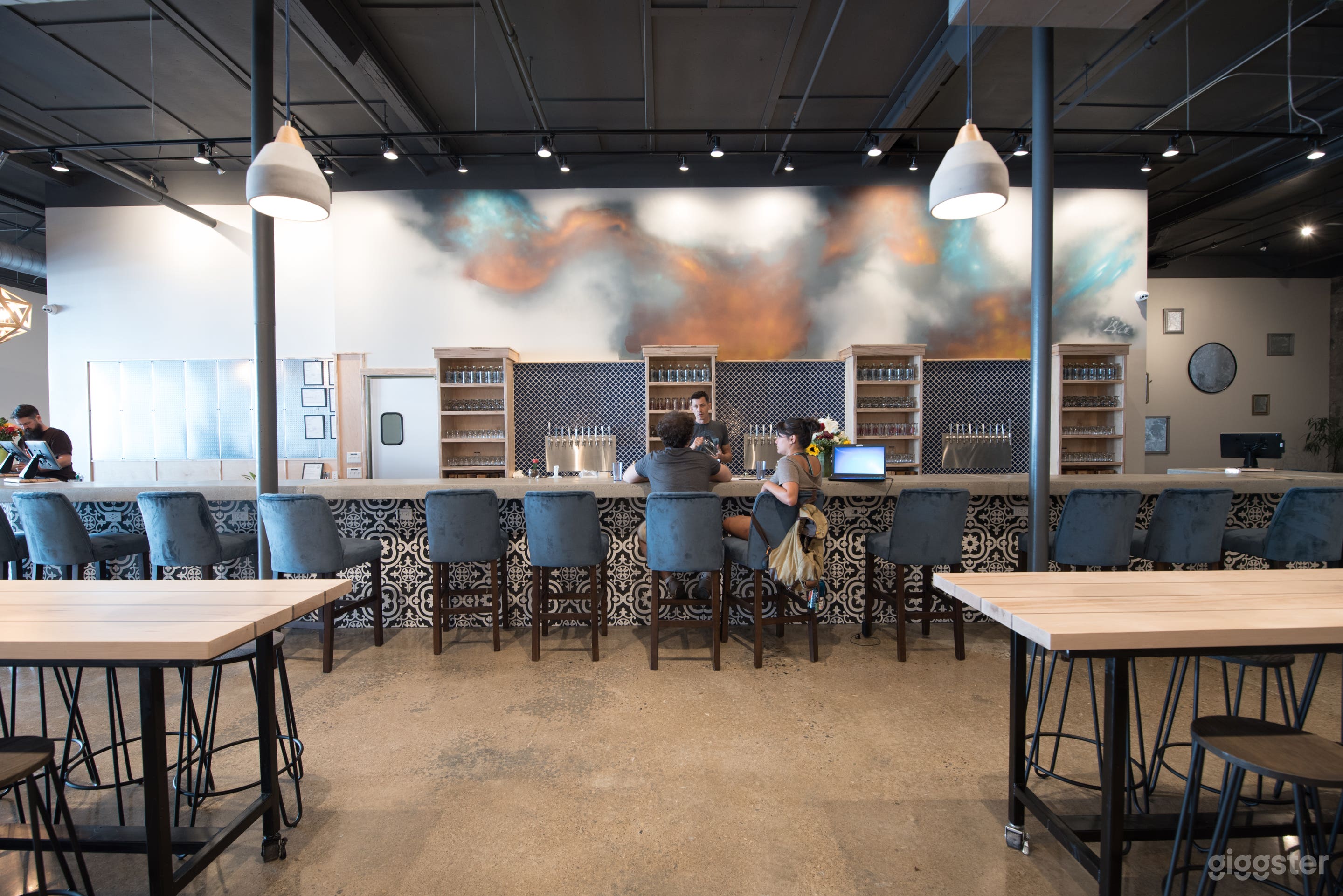 Urban Cidery and Tasting Room - South Slope Photo 3