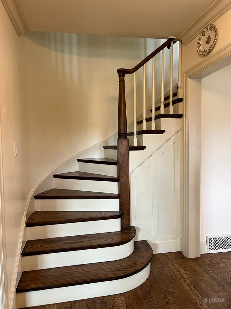  English cottage charm, remodeled historic home 