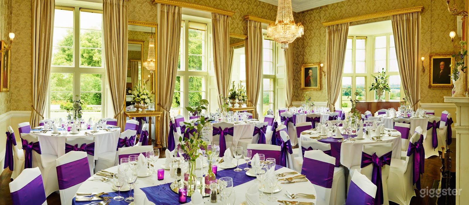 Large Drawing Room in Castle Photo 2