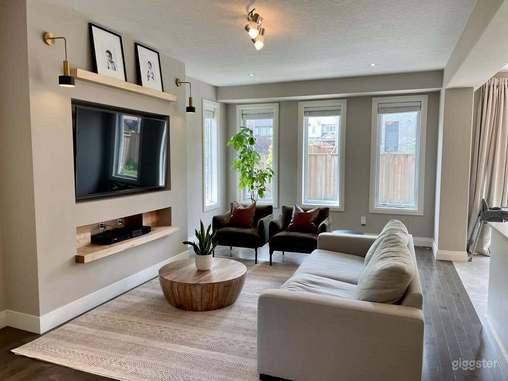 Beautiful 2 Storey Family Home Photo 1