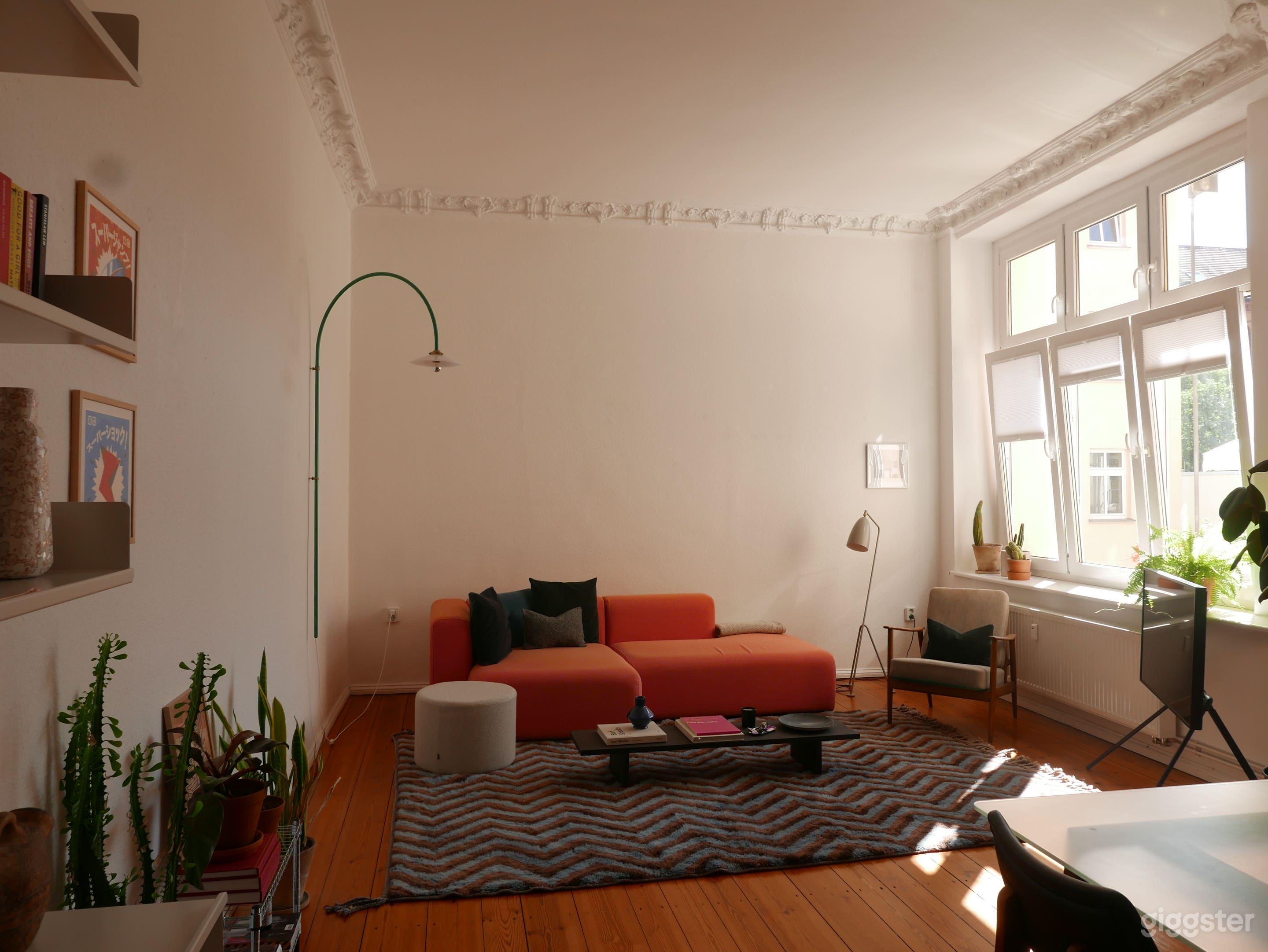 Warme mediterrane Farbtöne in Designerwohnung Foto 1