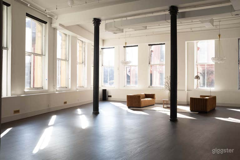  Spacious Studio 2 