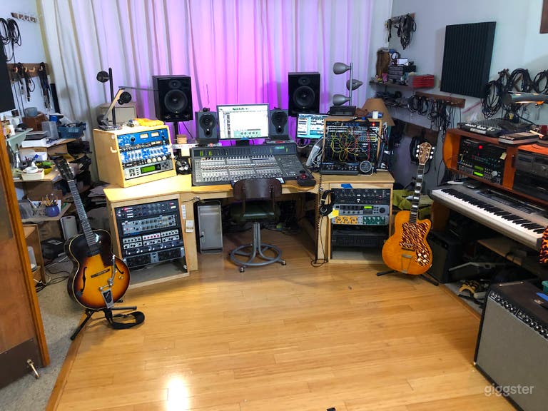  Multi-Use Recording Studio  