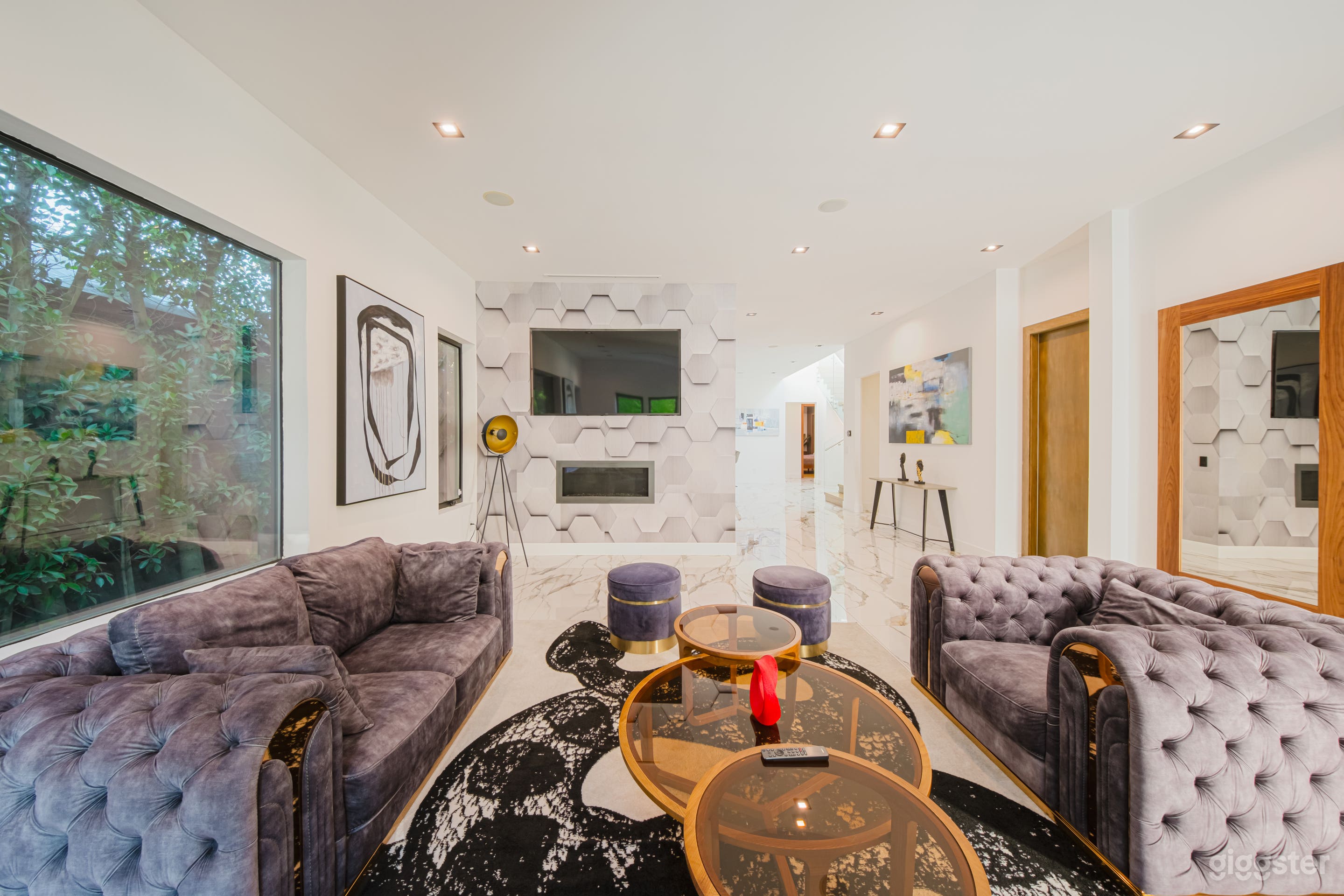 MODERN HIGH END OASIS HILLSIDE VIEWS Photo 3