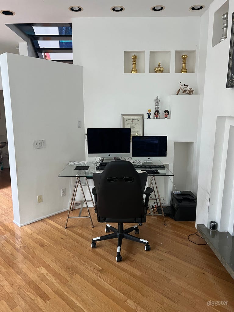  Midtown Gallery House with Private Rooftop 