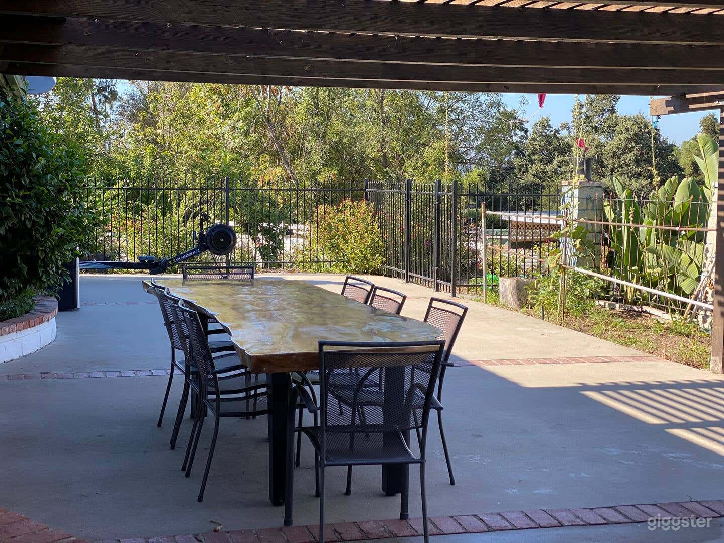 Captivating, Newly-renovated Farm House Photo 4