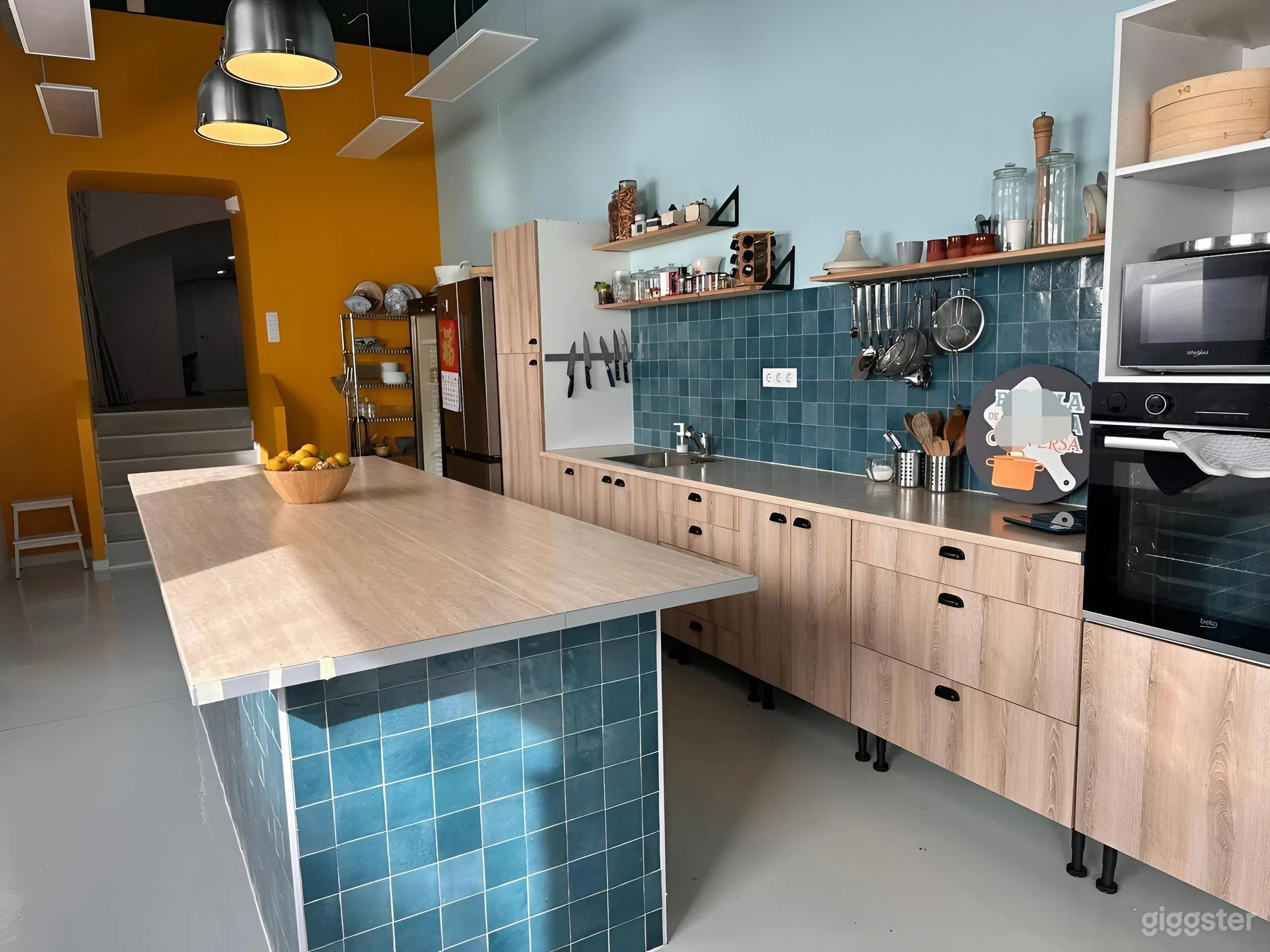 Aula de cocina versátil para eventos culinarios, talleres y  Foto 1