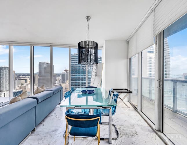 Sky High Luxury with Stunning City Views | Rent this location on Giggster