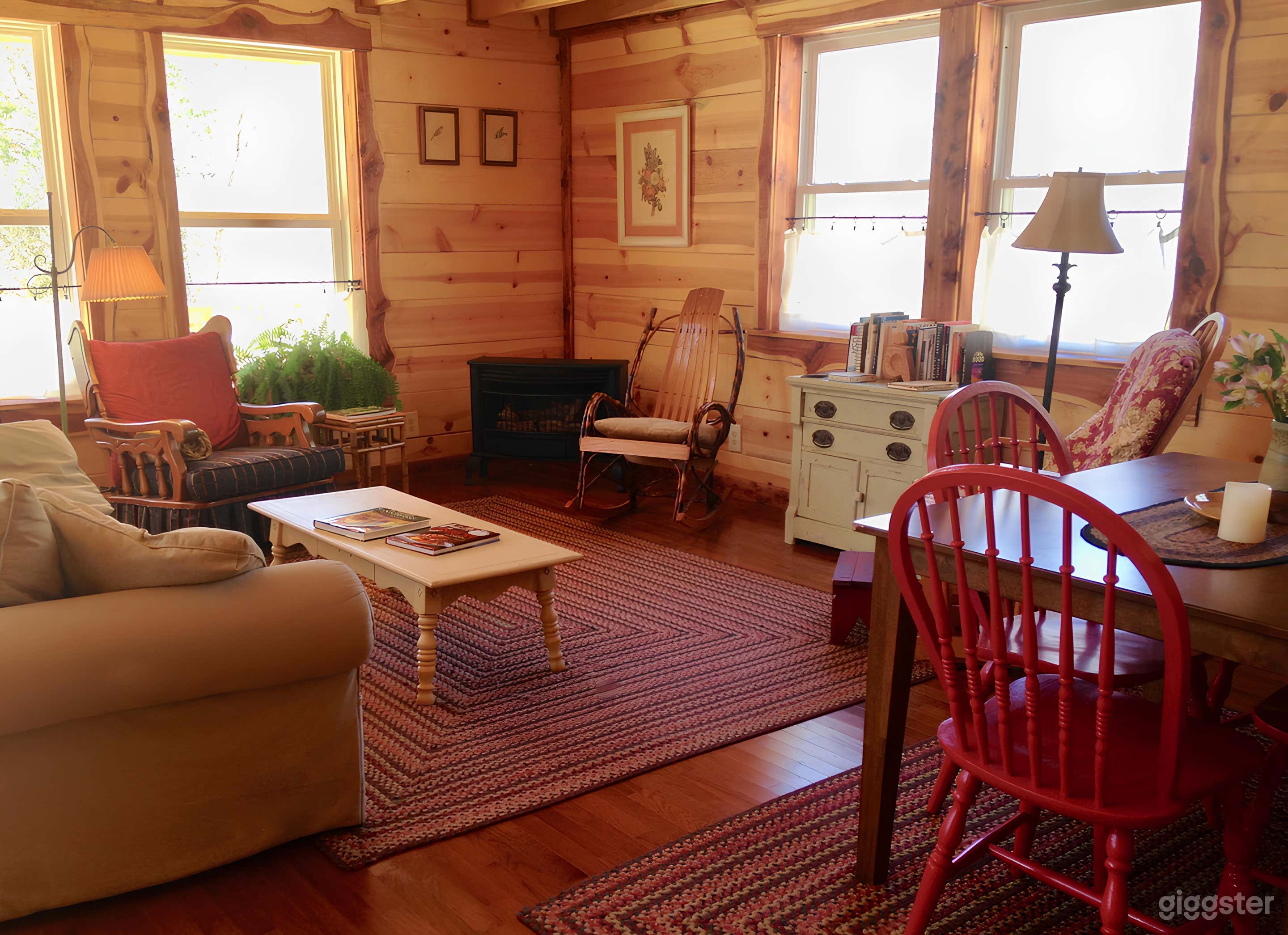 Rustic Cottage with Valley View Photo 2