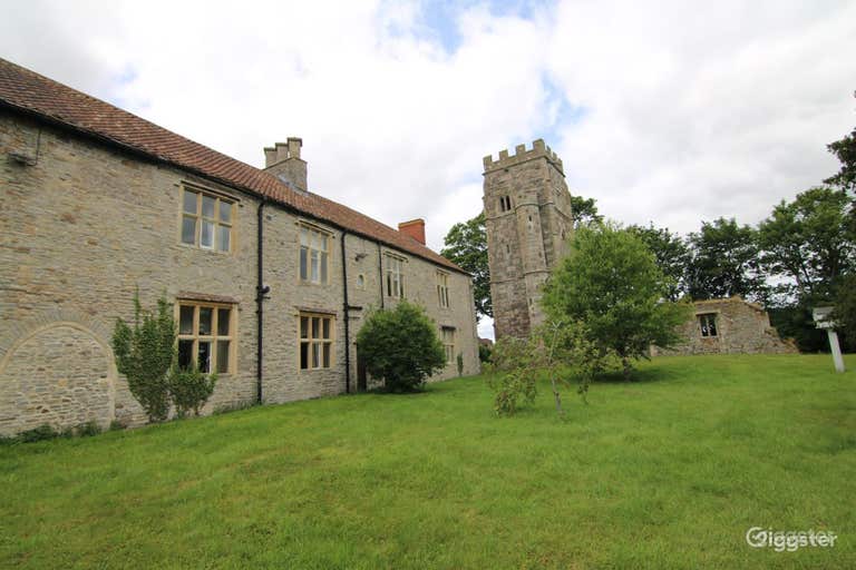  The Drawing Room & The Snug 