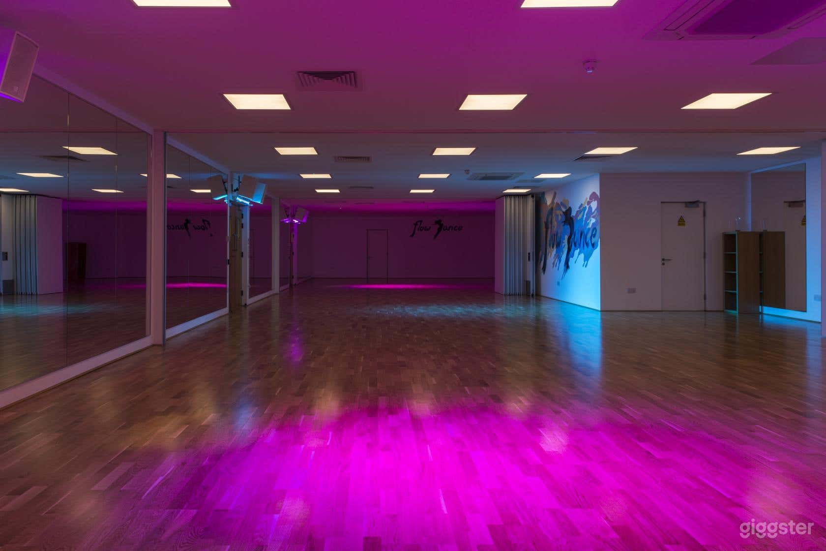 Whole Venue / Studio 1 &amp; 2 / Ambience Lights