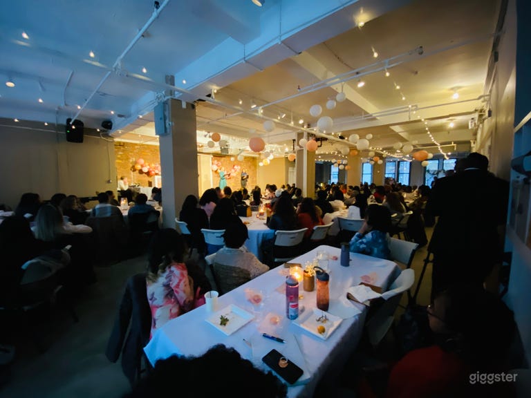  Urban Chic Hub: 5000 Sq Ft Industrial Event Space 