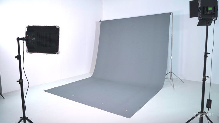  Affordable Studio in SG 