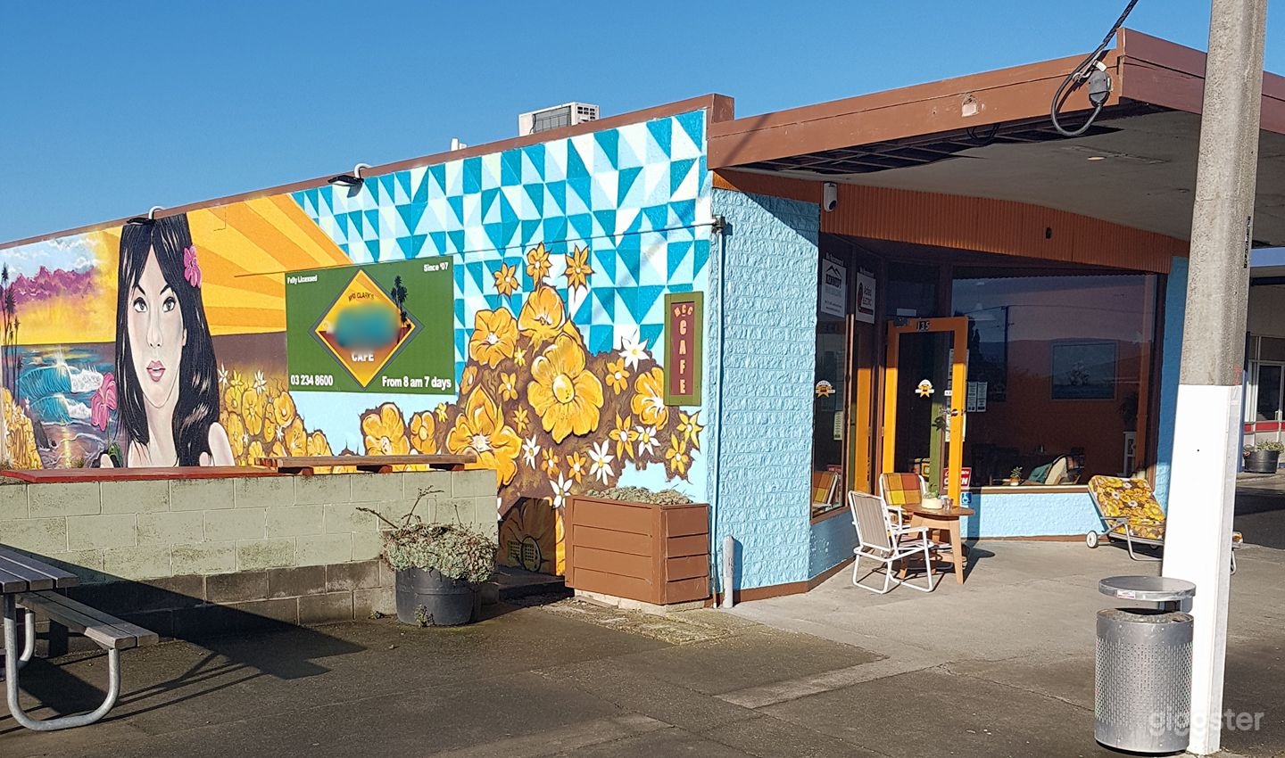 Quirky Venue in Central Riverton Photo 1