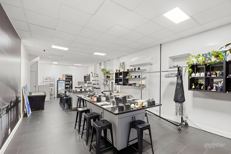  Modern Creative Workshop & Studio in Astoria 