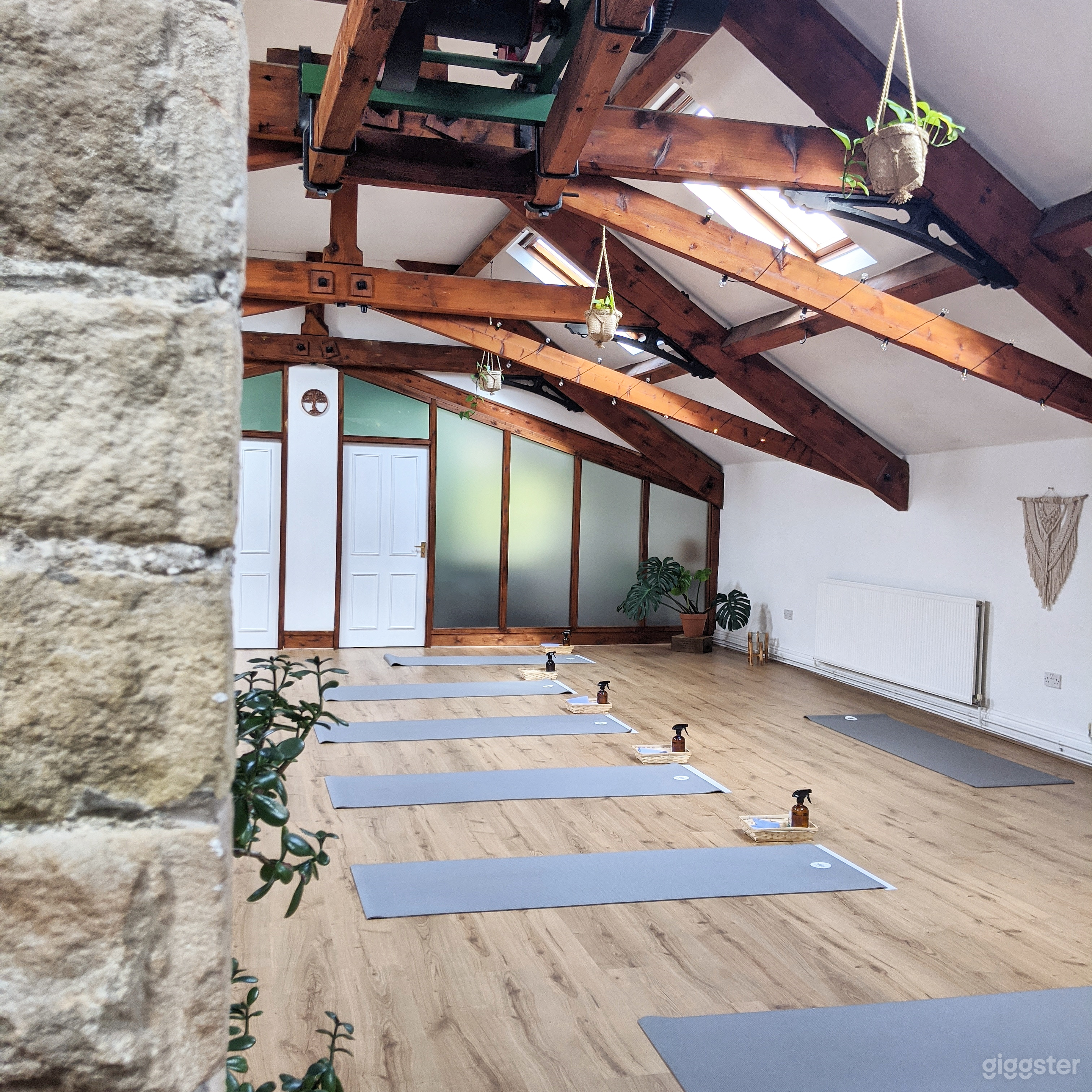 Stunning, Light and Spacious Event Space Photo 2