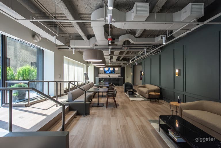  Downtown Chicago Lounge & Rooftop Terrace for Special Events 