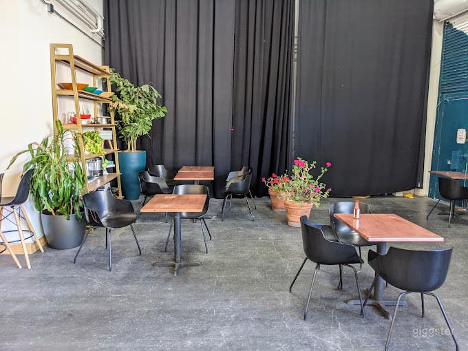  Cafe Alma 
