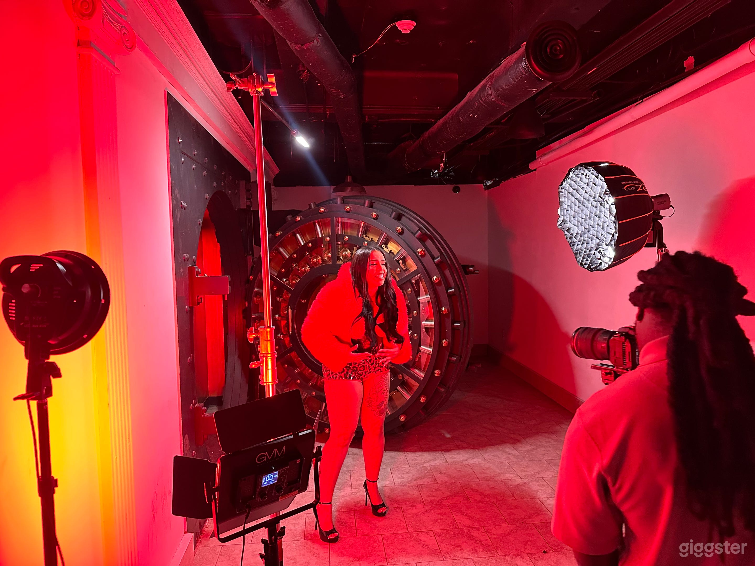 Bank Vault Music Video Film Photo Studio Downtown Photo 4