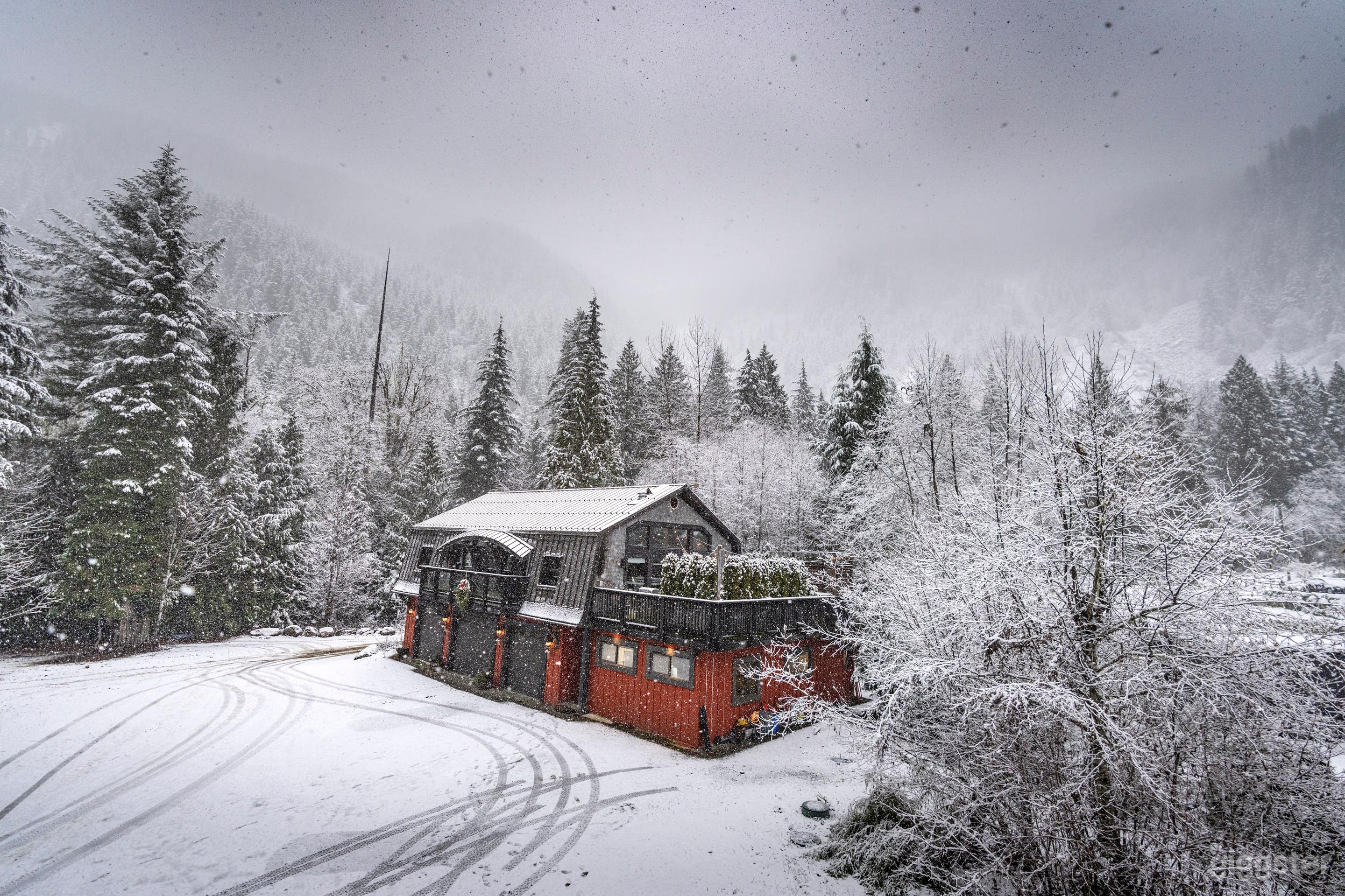 Glacier View Barn  Photo 4