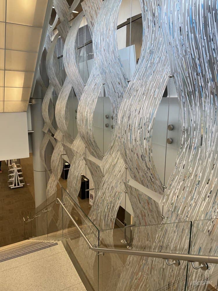   129,000 square feet on three floors Public library in Baton Rouge 