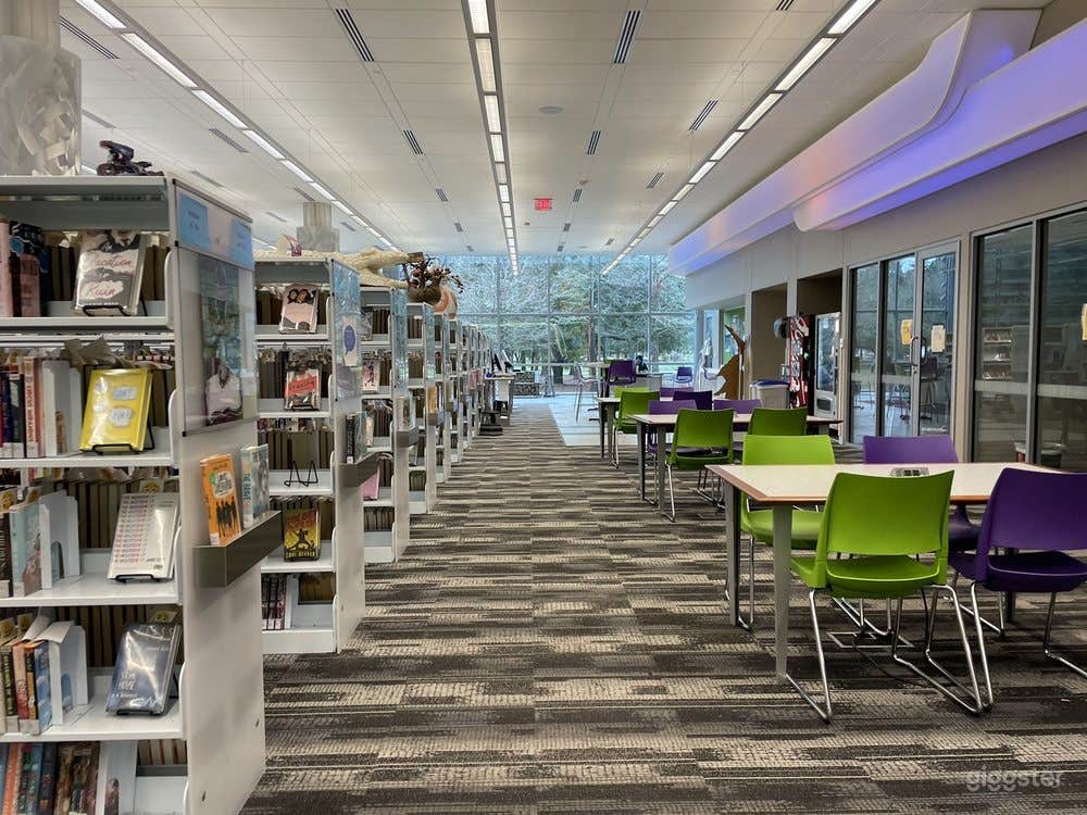  129,000 square feet on three floors Public library in Baton Rouge Photo 1